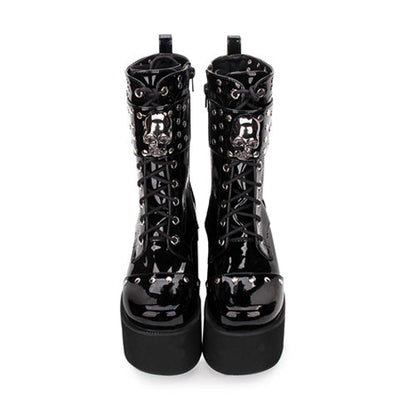 Subtly Elegant Boots with a Refined Vintage Look