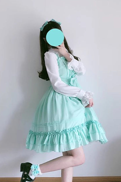 Subtly Elegant Dress with a Refined Vintage Look