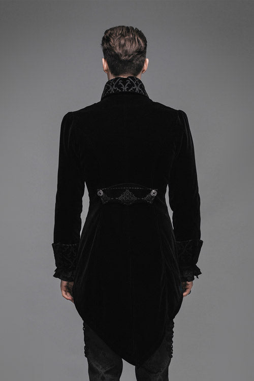 Beautifully Finished Coat in a Timeless Design