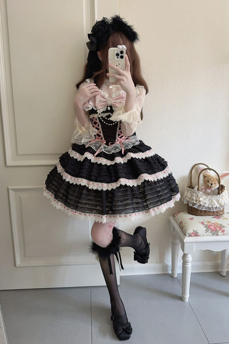 Subtly Elegant Dress with a Refined Vintage Look