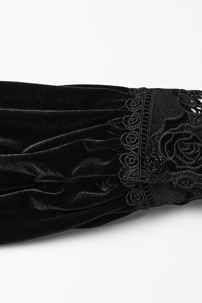 Beautifully Crafted Blouse in a Classic Style