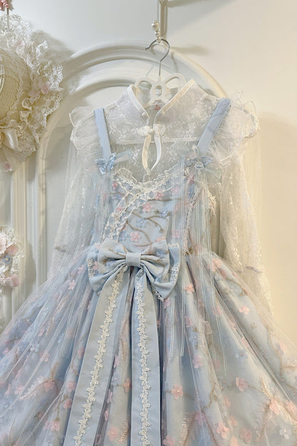 Subtly Elegant Dress with a Refined Vintage Look