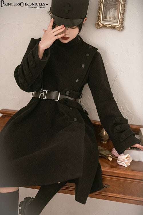 Classic Vintage Coat with a Flattering Fit