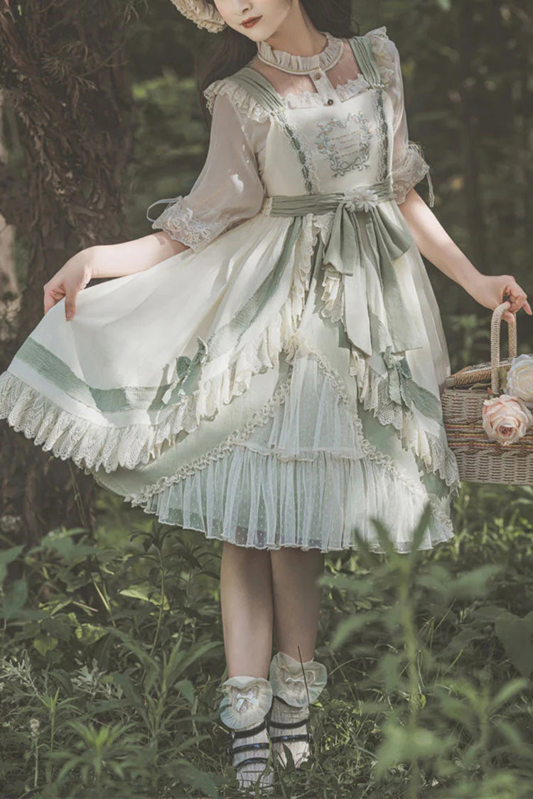 Subtly Elegant Dress with a Refined Vintage Look