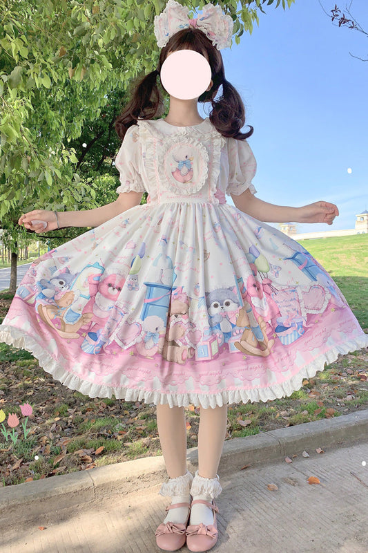 Finely Styled Dress with a Classic Vintage Look