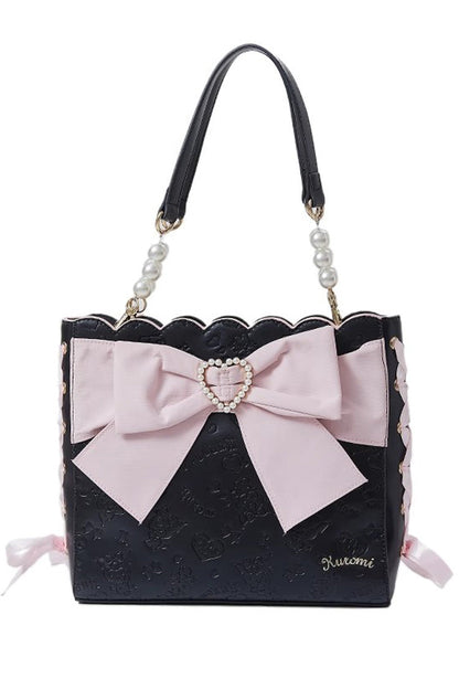 Casually Elegant Bag with a Refined Edge