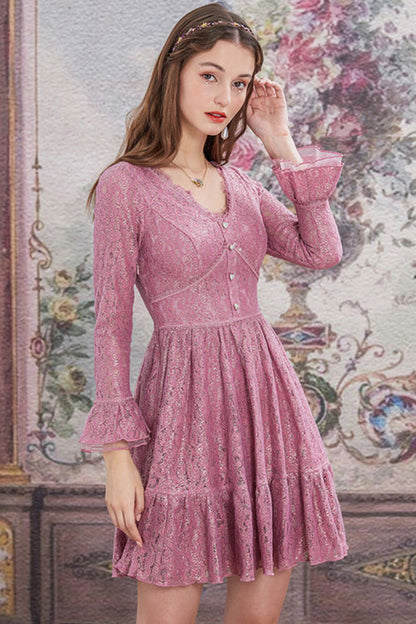 Beautifully Finished Dress in a Timeless Design