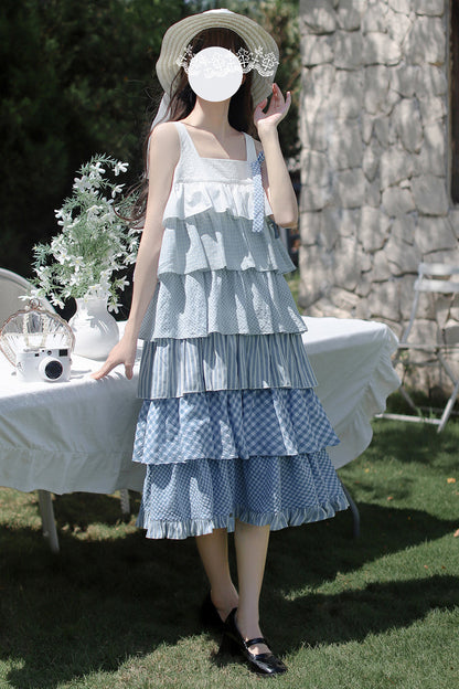 Subtly Elegant Dress with a Refined Vintage Look