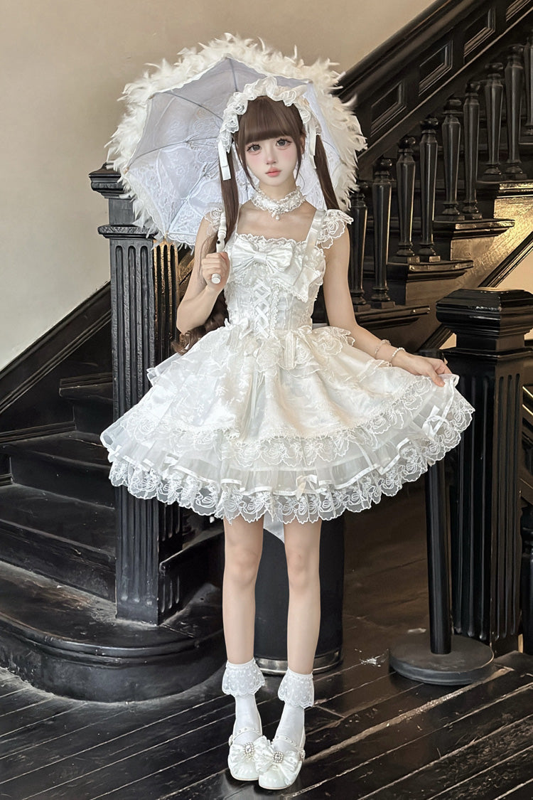 Finely Styled Dress with a Classic Vintage Look