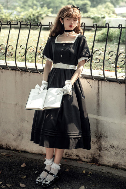 Casually Elegant Dress with a Refined Edge