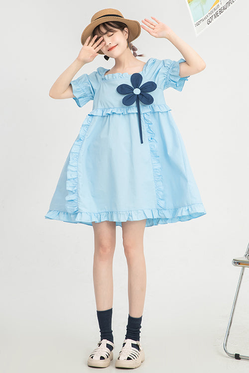 Finely Styled Dress with a Classic Vintage Look