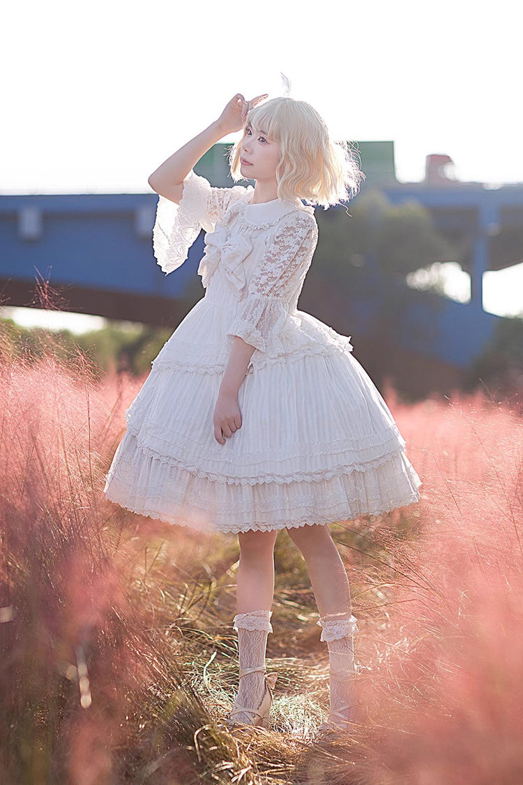 Subtly Elegant Dress with a Refined Vintage Look