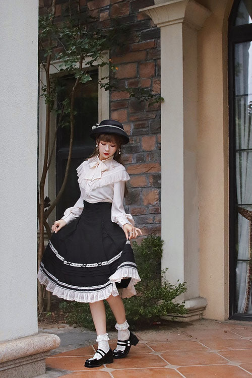 Finely Styled Garment with a Classic Vintage Look