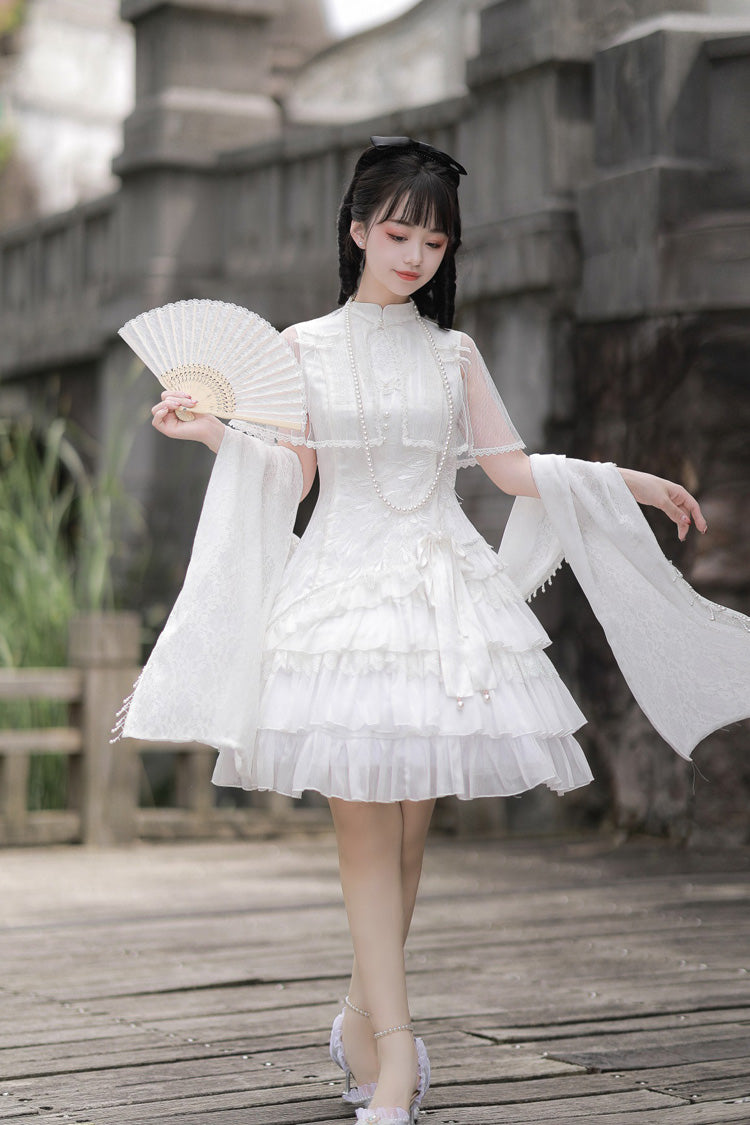 Finely Styled Dress with a Classic Vintage Look