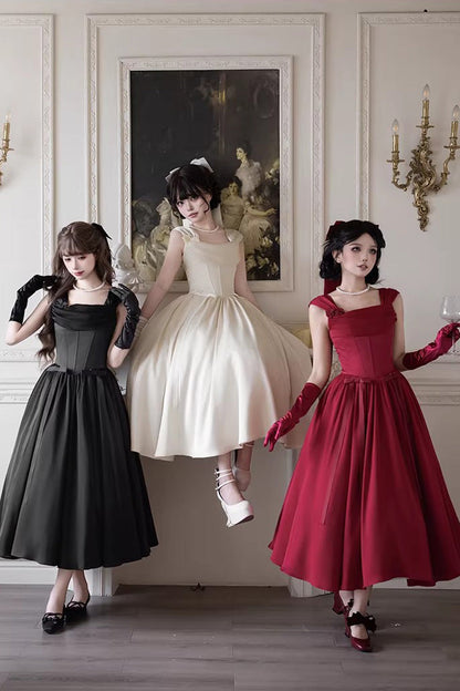 Beautifully Crafted Dress in a Classic Style