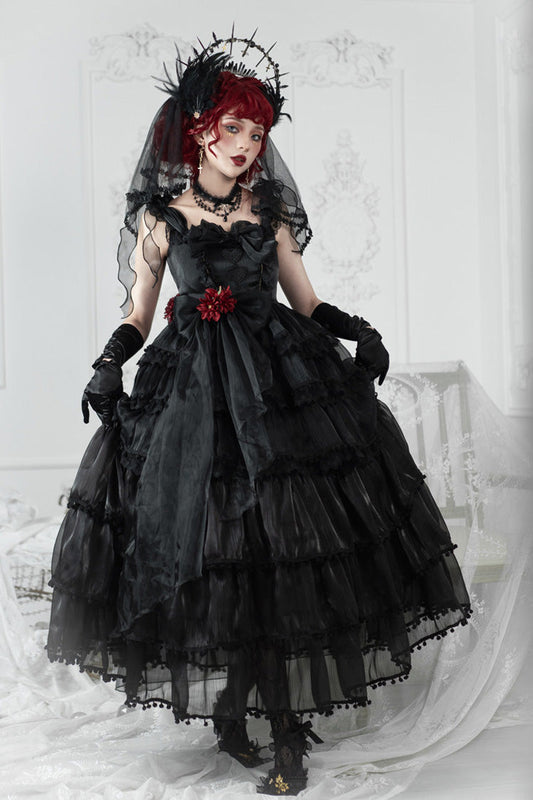 Finely Styled Dress with a Classic Vintage Look