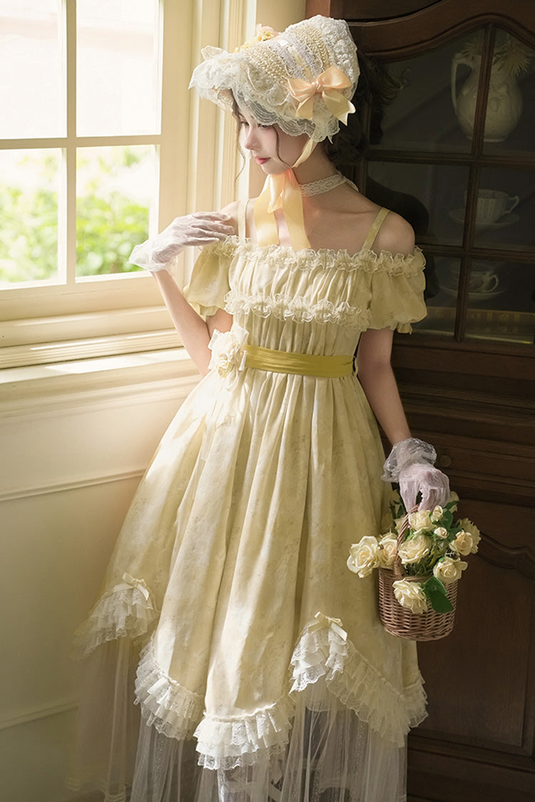 Finely Styled Dress with a Classic Vintage Look