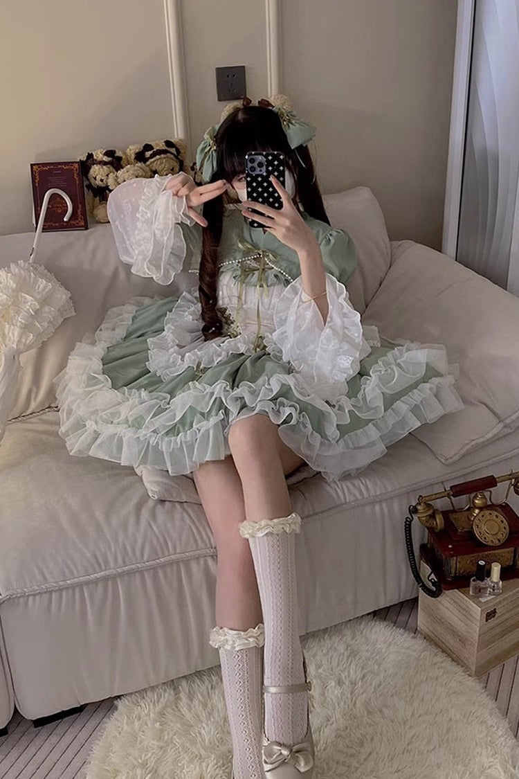 Beautifully Crafted Dress in a Classic Style