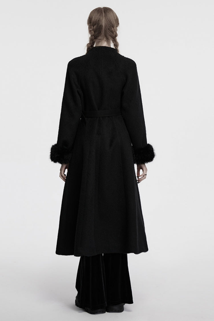 Casually Elegant Coat with a Refined Edge