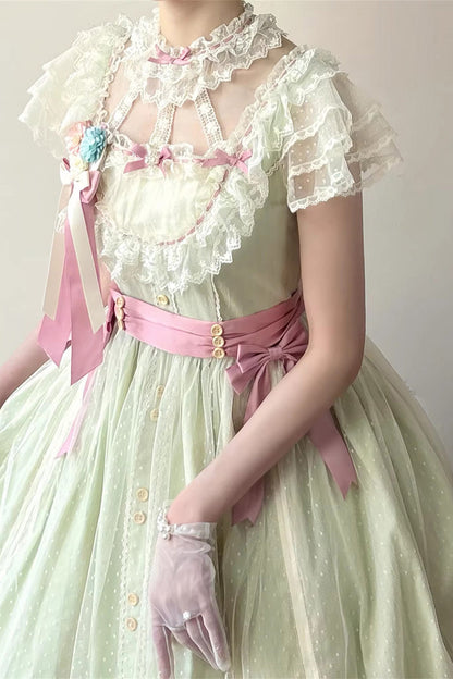 Beautifully Crafted Dress in a Classic Style
