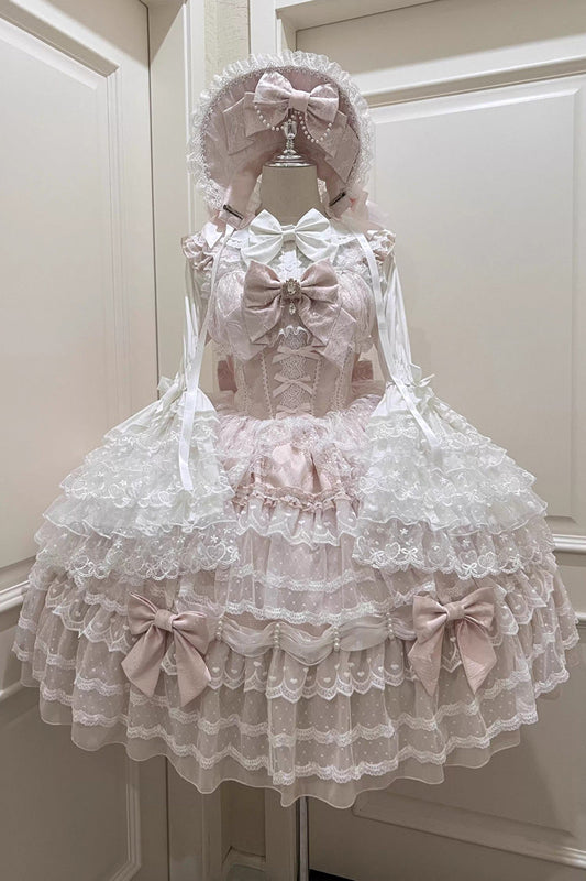 Finely Styled Dress with a Classic Vintage Look