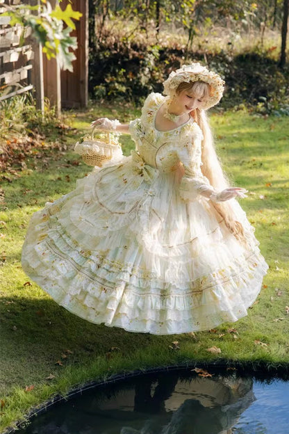 Beautifully Crafted Dress in a Classic Style