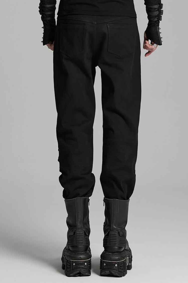 Thoughtfully Designed Pants in a Timeless Style