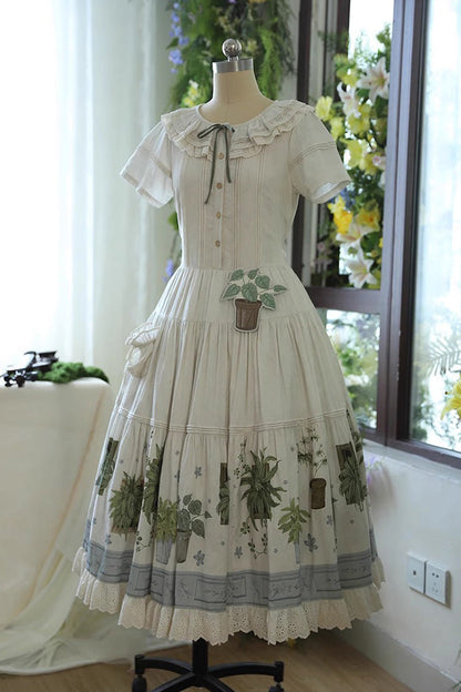 Vintage Style Dress with a Modern Fit