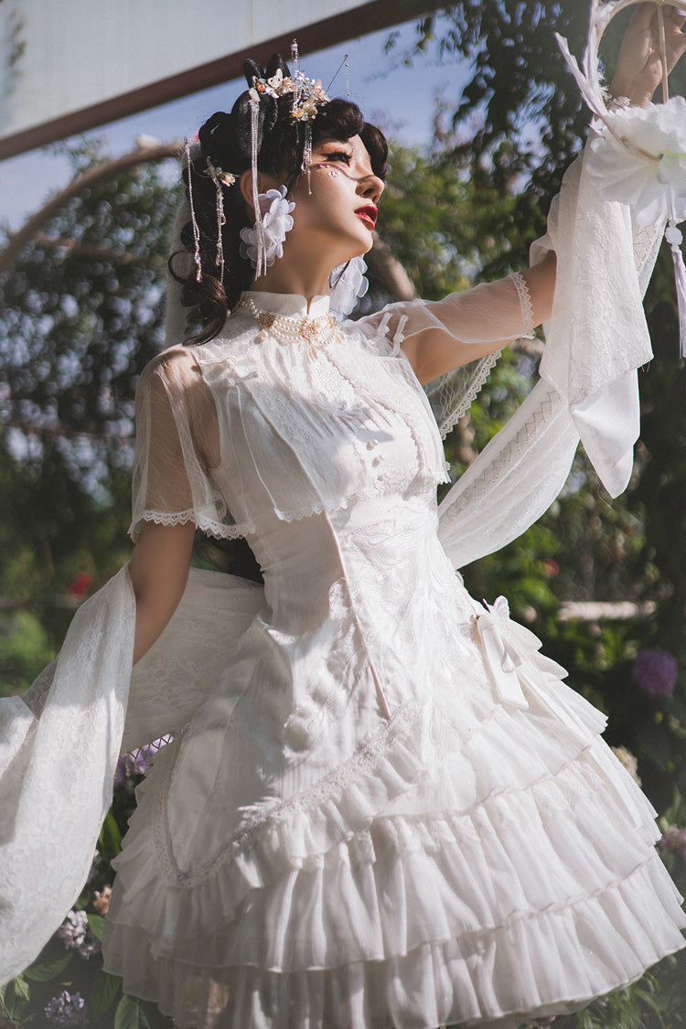 Finely Styled Dress with a Classic Vintage Look