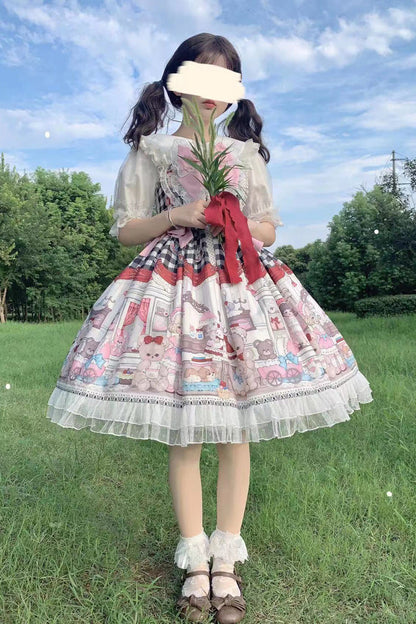 Subtly Elegant Dress with a Refined Vintage Look