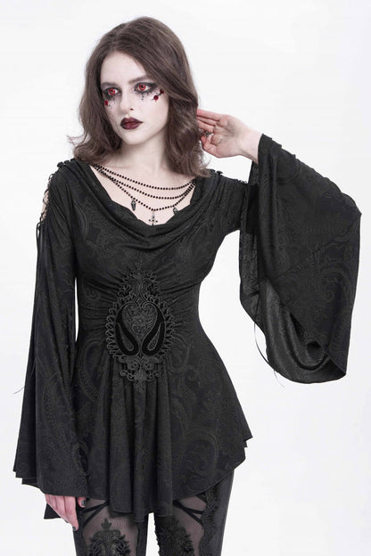 Subtly Elegant Blouse with a Refined Vintage Look