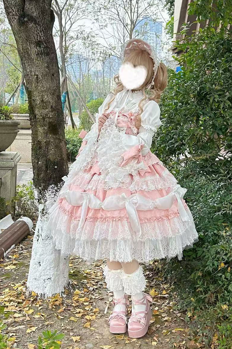 Finely Styled Dress with a Classic Vintage Look
