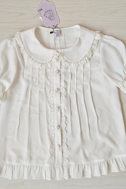 Vintage Style Blouse with a Modern Fit