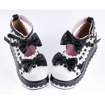 Classic Designed Shoes in a Timeless Cut