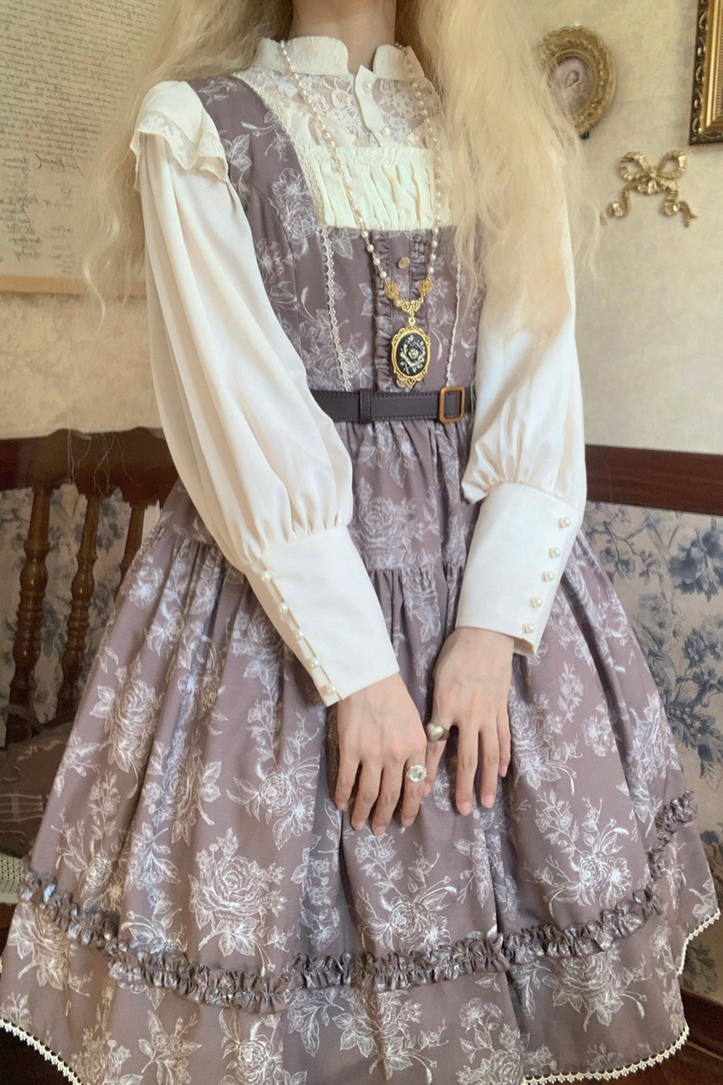 Sketch Wild Rose Lolita Jumper Skirt