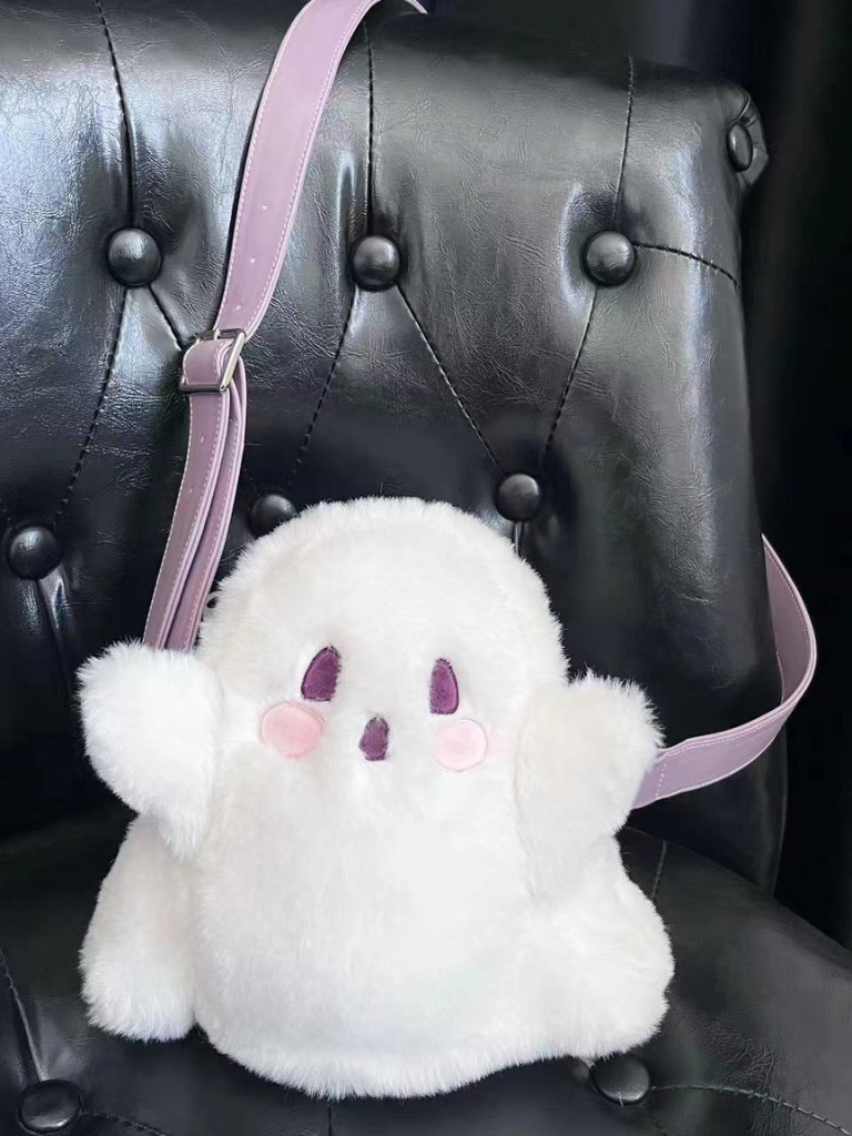Fluffy White Ghost Pochette