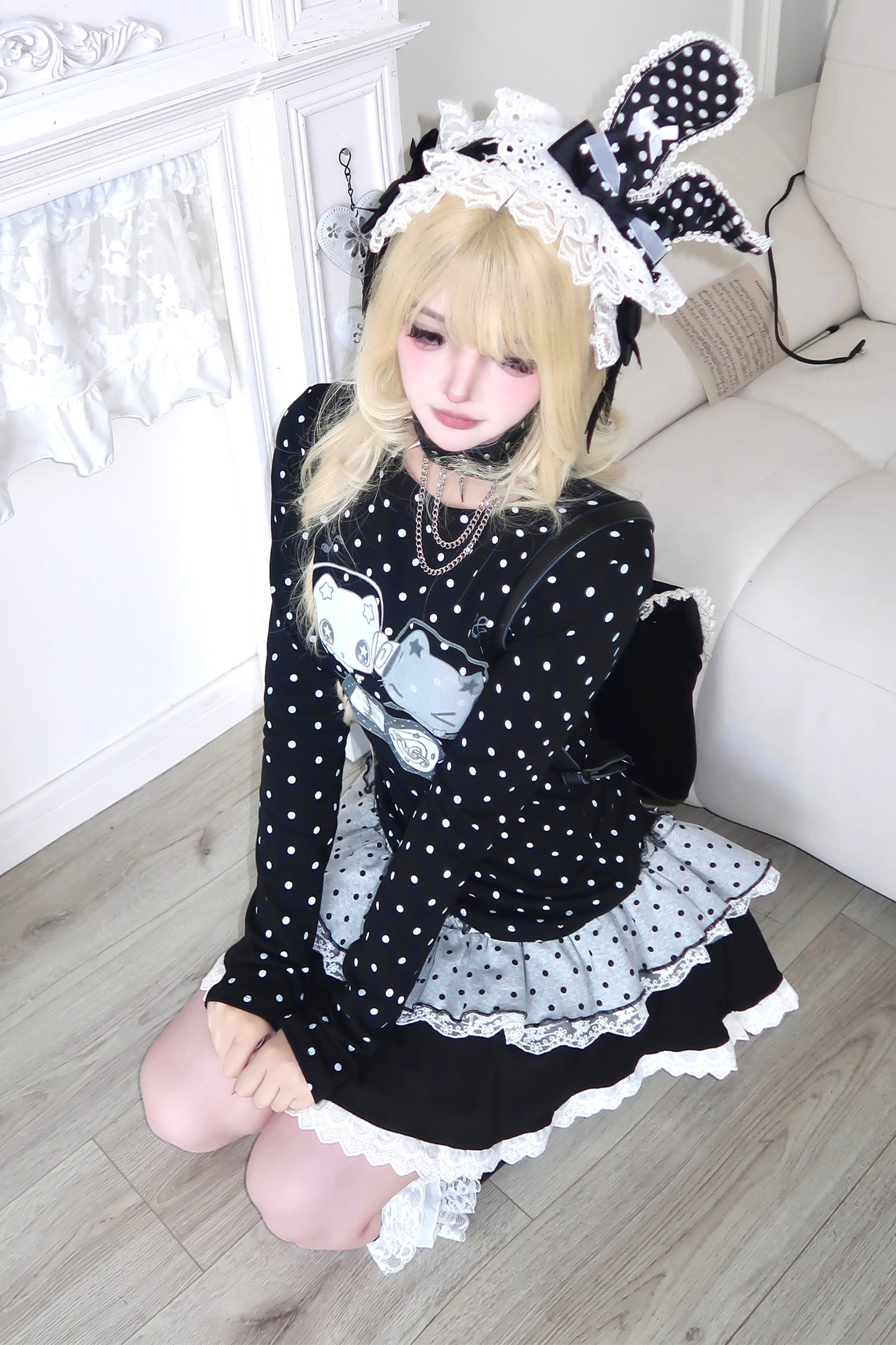 Gothic Dot Slim Fit Top