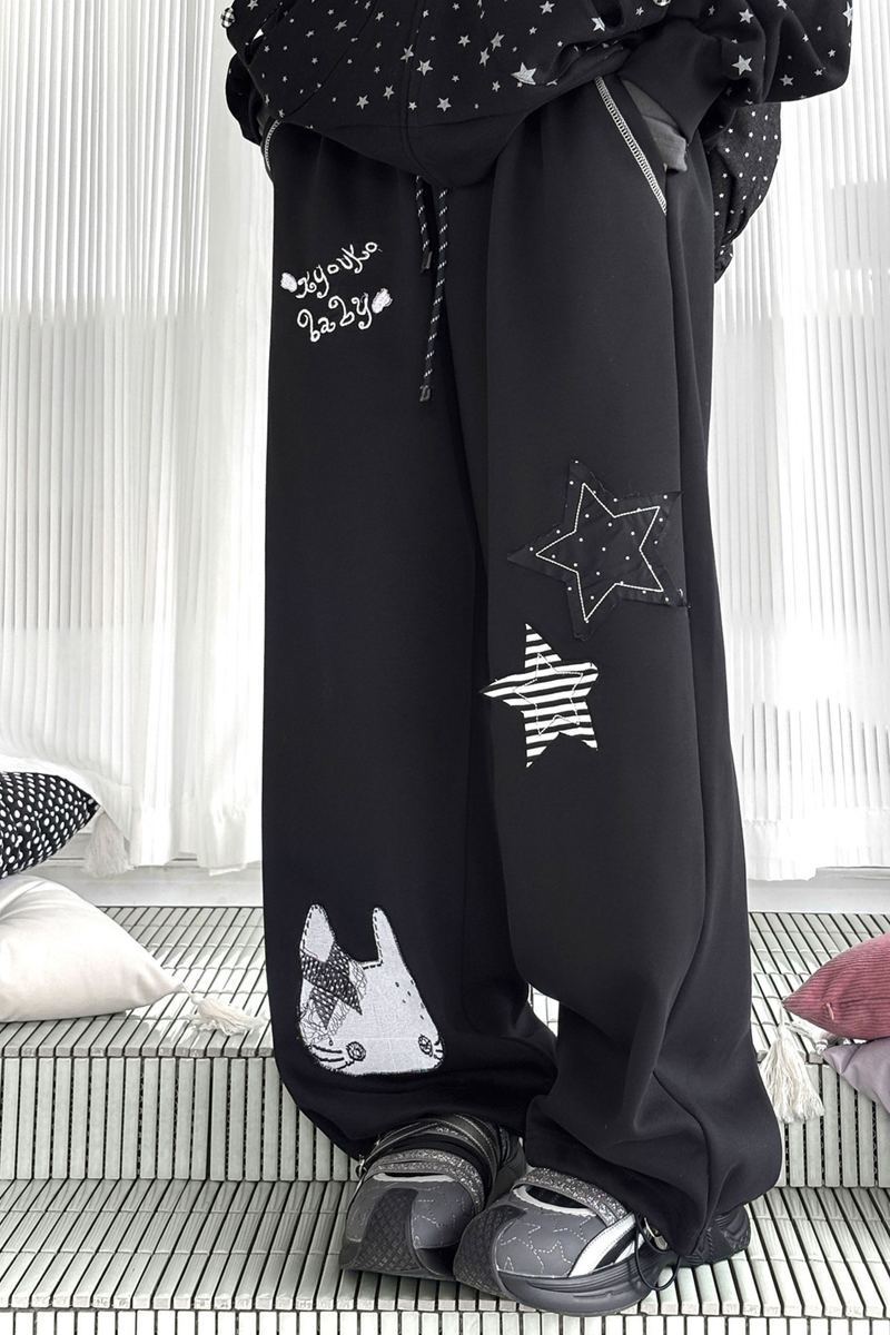 Star Design Hoodie + Loose Pants