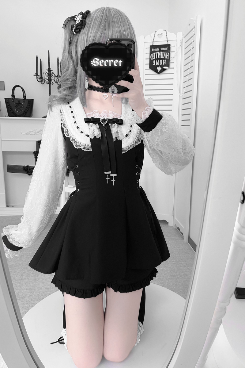 Jirai Ribbon Flare Top + Shorts