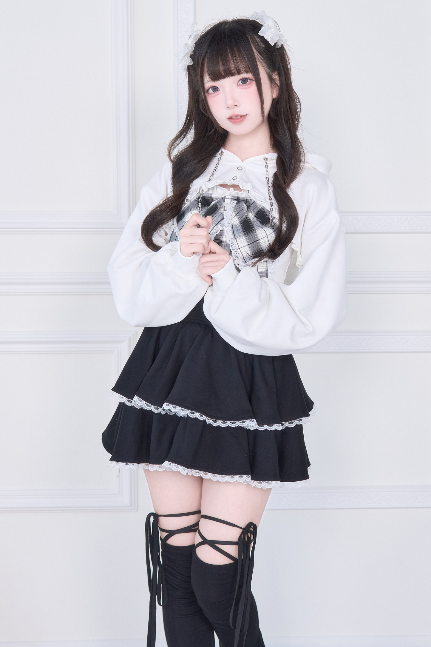 Ribbon Vest + Short Sweatshirt