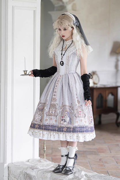 Classic Vintage Dress with a Flattering Fit