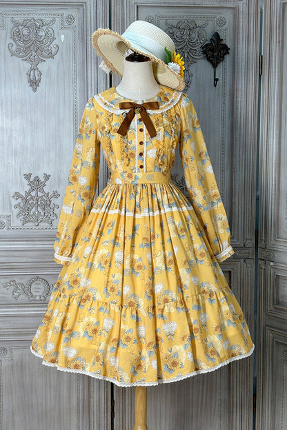 Finely Styled Dress with a Classic Vintage Look