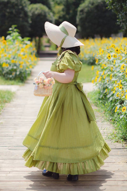 Vintage Style Dress with a Modern Fit