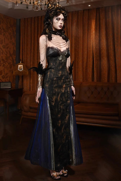 Subtly Elegant Dress with a Refined Vintage Look