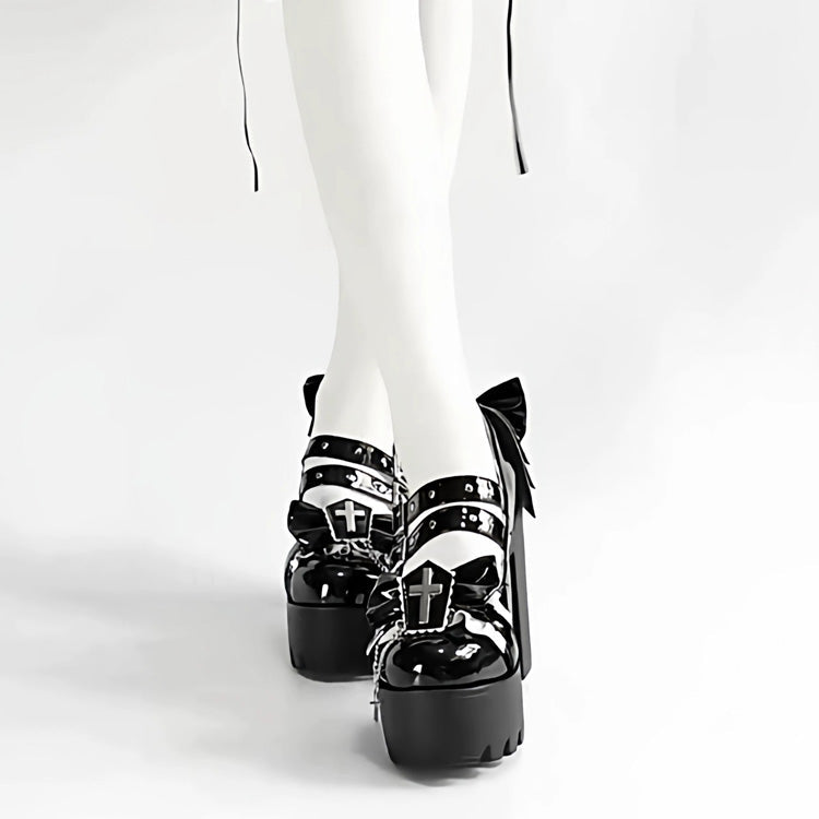 Finely Styled Heels with a Classic Vintage Look