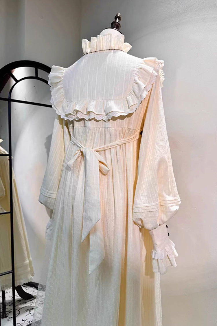 Subtly Elegant Dress with a Refined Vintage Look