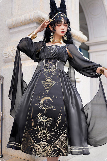 Subtly Elegant Dress with a Refined Vintage Look