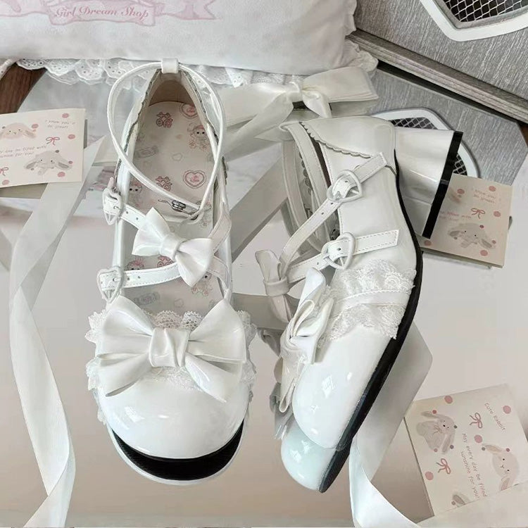 Finely Styled Shoes with a Classic Vintage Look