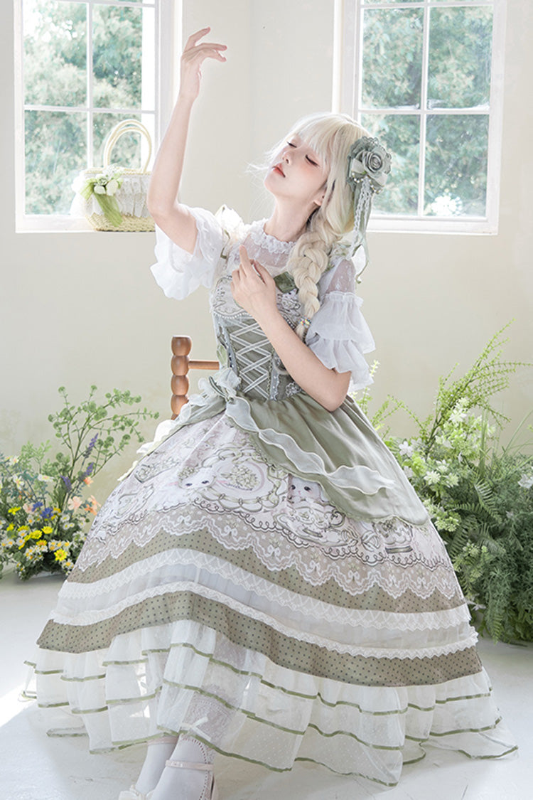 Subtly Elegant Dress with a Refined Vintage Look