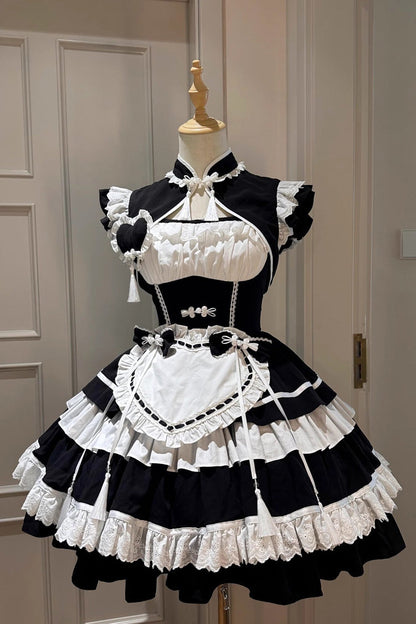 Beautifully Finished Dress in a Timeless Design